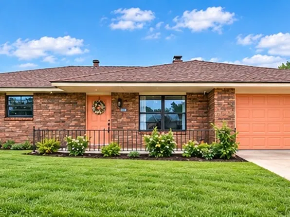 1701 SE P St, Bentonville, AR 72712