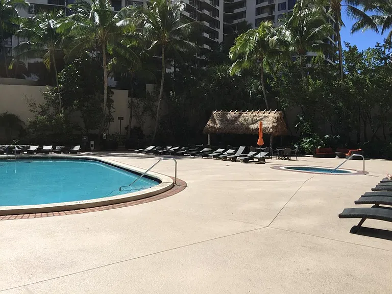 Jacuzzi and BBQ area