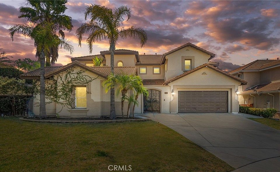 1st image of 41860 Dahlias Way