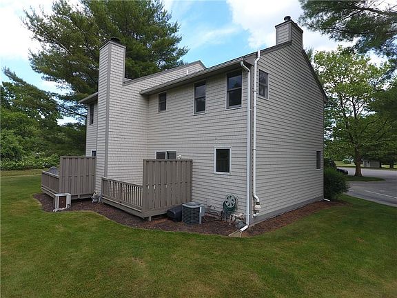 2nd image of 44 Noel Ct #32