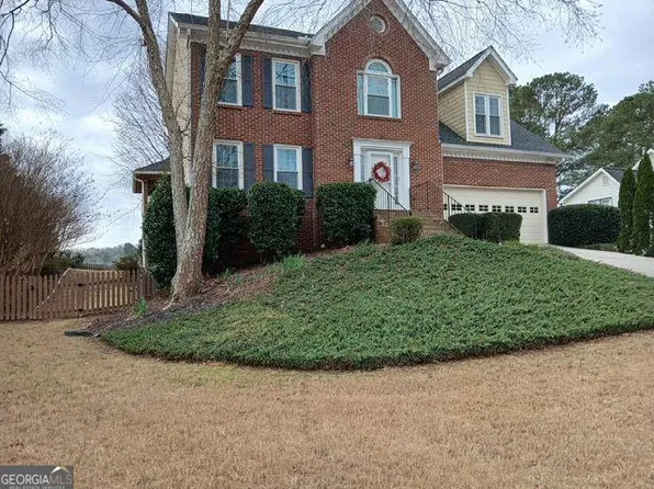 230 Channings Lake Dr, Lawrenceville, GA 30043