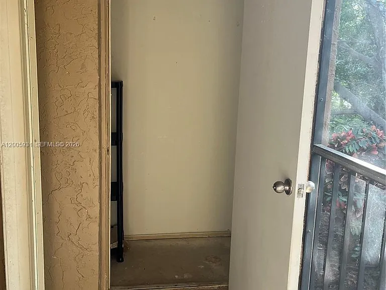 201 Lakeview Dr #204 — Photo 25