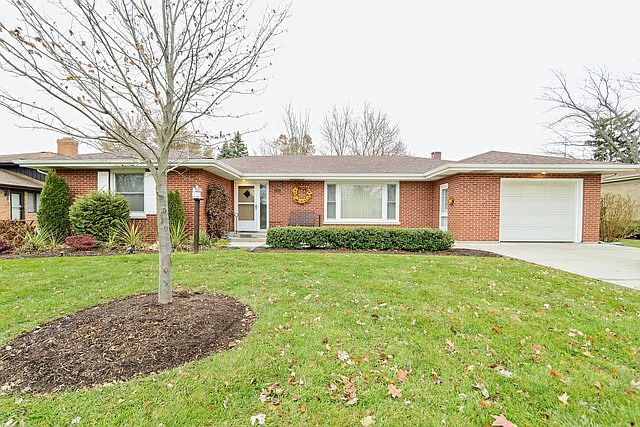 1st image of 111 Evergreen Dr