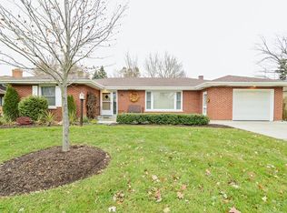 111 Evergreen Dr, Frankfort, IL 60423