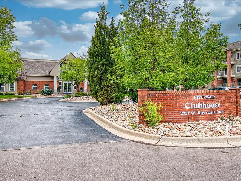 2951 W Riverwalk Cir #M — Photo 25