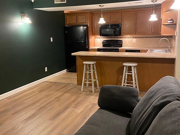 2nd image of 433 Broadway Suite 1