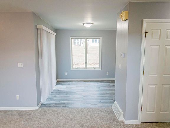 3rd image of 2501 Lindsey Ct