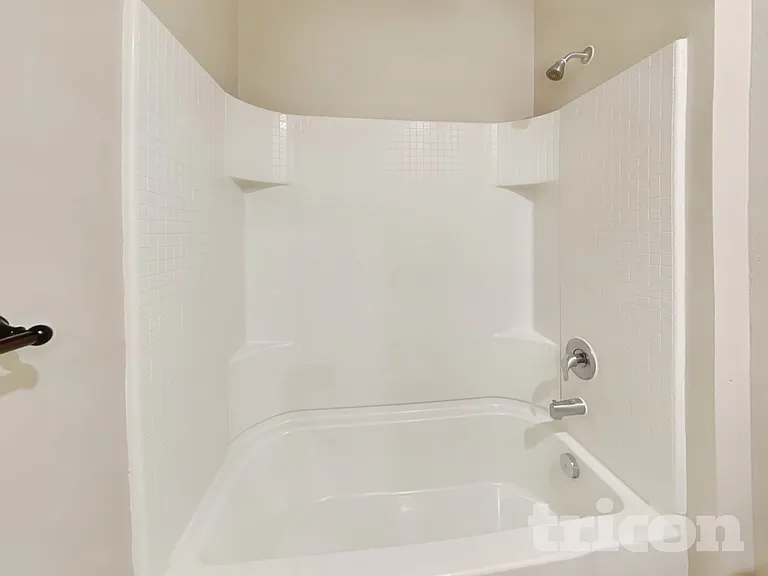 5765 Arlington River Dr — Photo 14