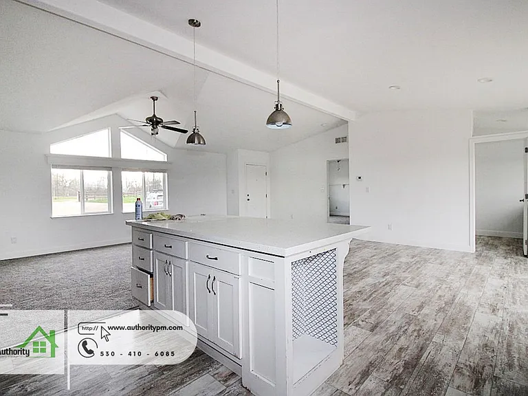 18848 Lorina Dr — Photo 15
