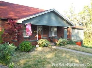 902 Oakwood Dr, Jefferson City, MO 65101