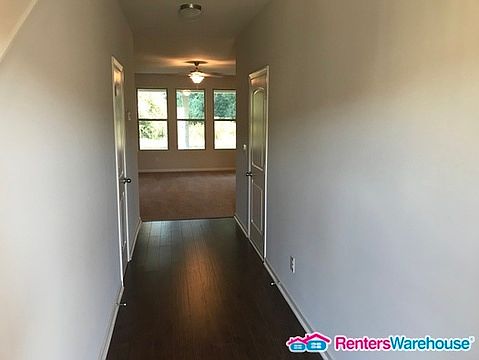 2nd image of 124 Daisy Cir
