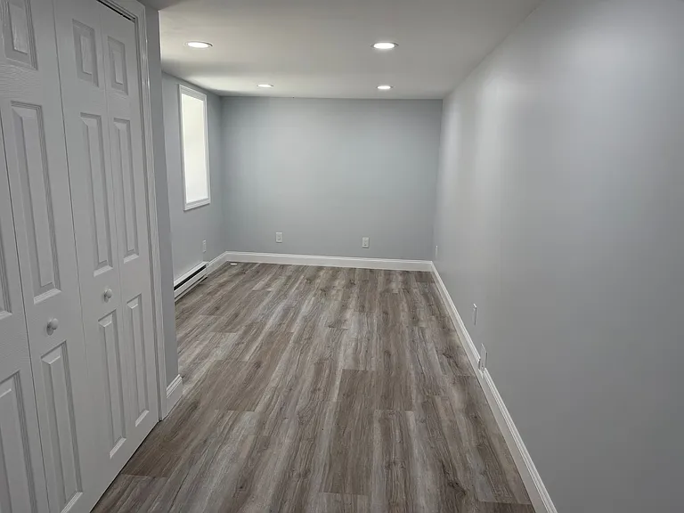 31 Chelsea St #3 — Photo 6
