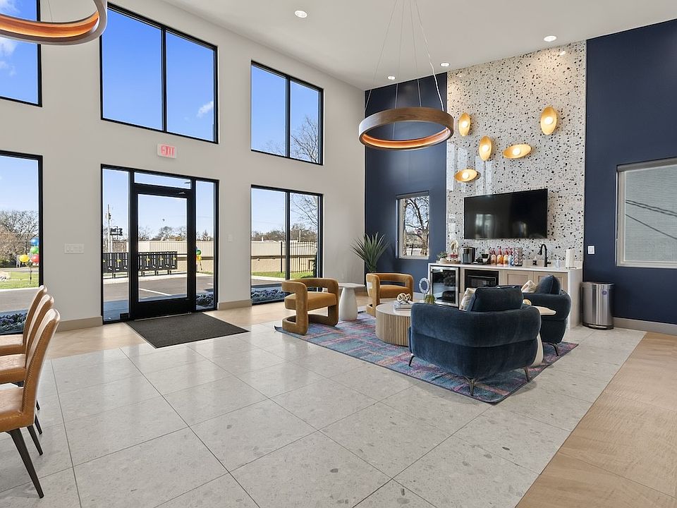 The Canvas Apartments - Coffee Bar & Seating Area