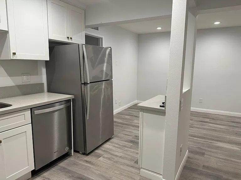 944 Monterey Blvd #1 — Photo 2