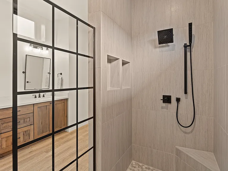 20 Crystal Sky Dr — Photo 40