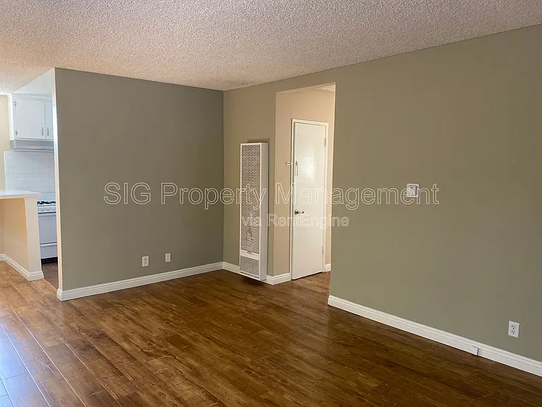 3104 Montrose Ave #6 — Photo 10