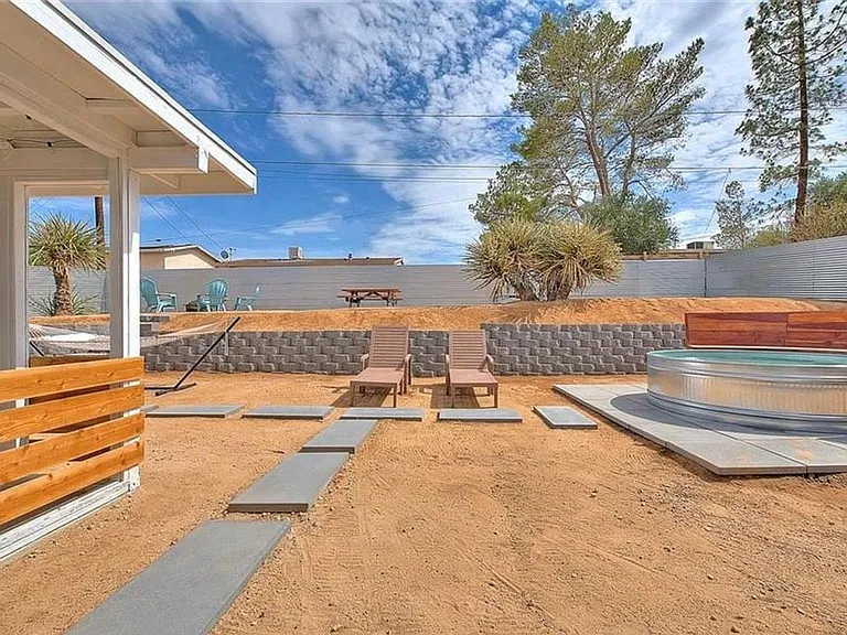 61627 El Cajon Dr — Photo 17