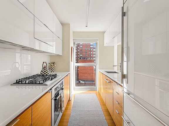 5th image of 303 E 33rd St #11E