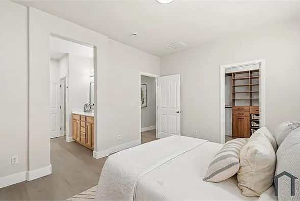 5418 Shennecock Way — Photo 10