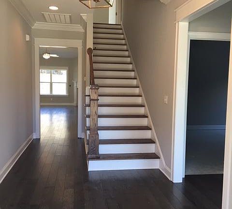 5th image of 563 Deer Valley Dr Unit 9