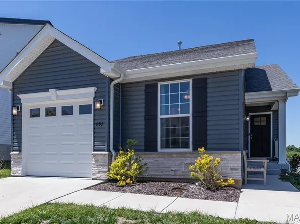 897 Black Bear Dr, House Springs, MO 63051