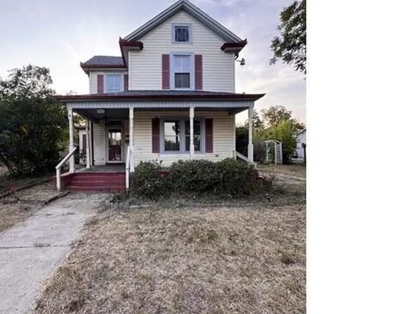 307 Jackson St, Roanoke Rapids, NC 27870