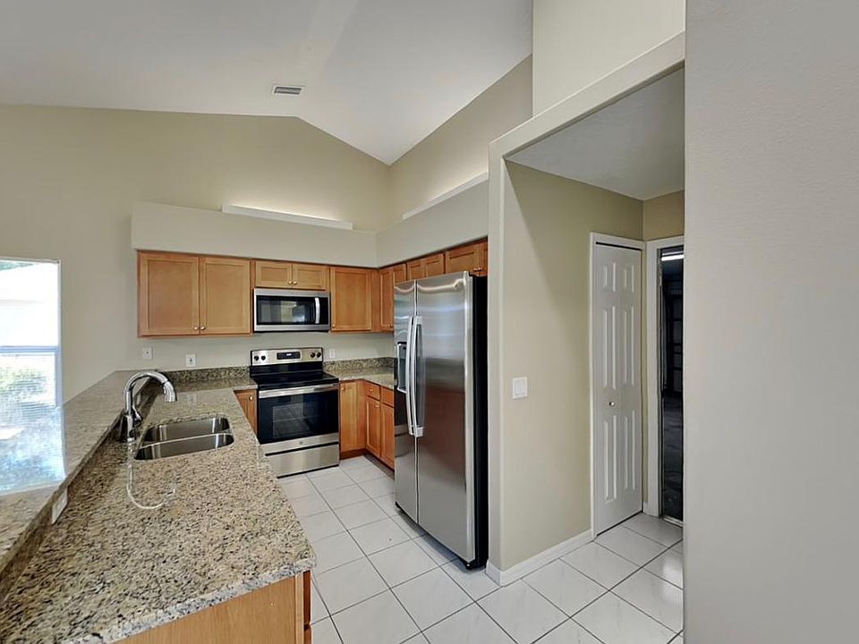 1st image of 59 Strathmore Blvd #59
