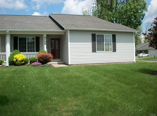 8706 New Country Dr, Cicero, NY 13039