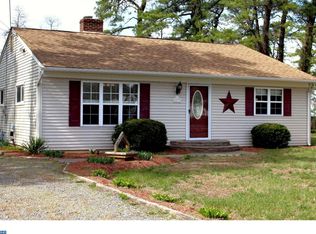 221 Cherokee Dr, Browns Mills, NJ 08015