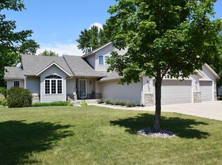 1410 Springwood Pl NE, Owatonna, MN 55060