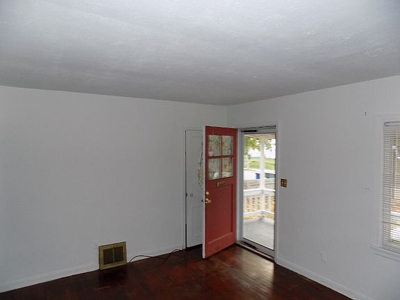 5th image of 2630 Azelda St