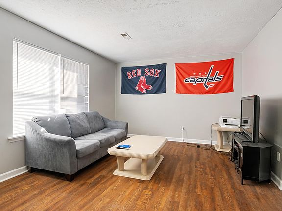 2nd image of 175 Clover Valley Cir