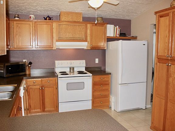 5th image of 21201 NE 58th St Unit 21