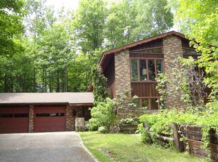 903 Saint Lusson Dr, Marquette, MI 49855