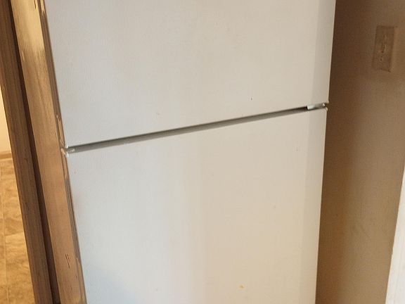 5th image of 458 Seminole Dr #1