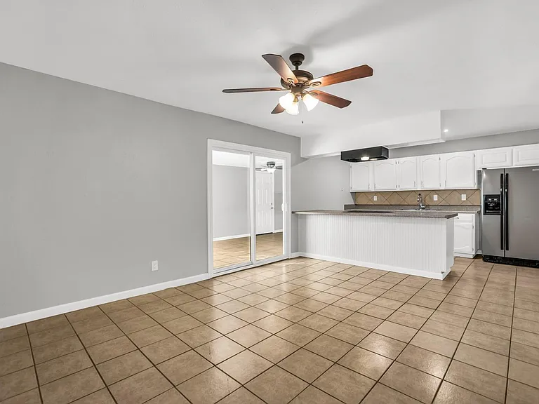 5613 Truitt St — Photo 13