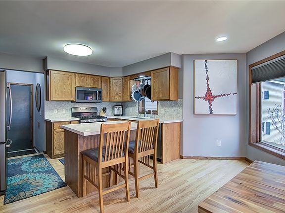 4th image of 1314 16th Avenue E