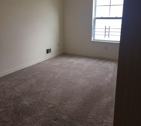3rd image of 245 Beach Breeze Pl