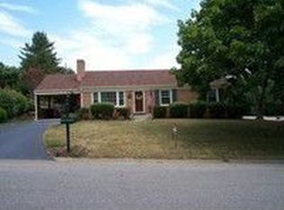 3556 Georgetown Rd, Roanoke, VA 24018