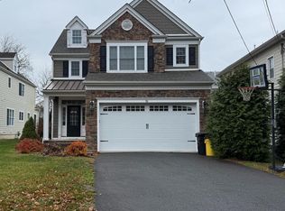 10 Harris Rd, Princeton, NJ 08540