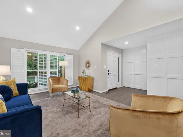 2327 Ashboro Dr, Chevy Chase, MD 20815