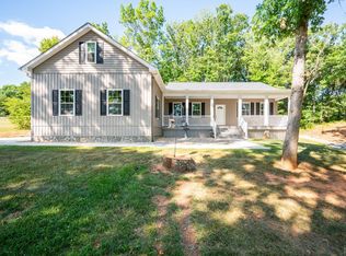1124 Anna Ln, Moneta, VA 24121