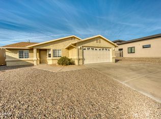 3073 Winterhaven Dr, Lake Havasu City, AZ 86404