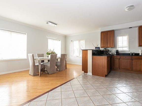 4th image of 620 Homewood Ave APT 103