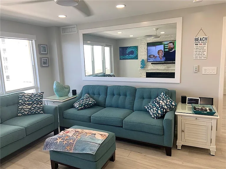 133 N Pompano Beach Blvd #507 — Photo 9
