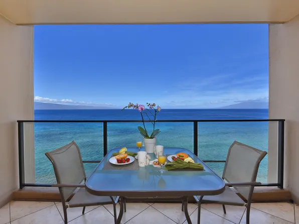 110 Kaanapali Shores Pl #913, Lahaina, HI 96761