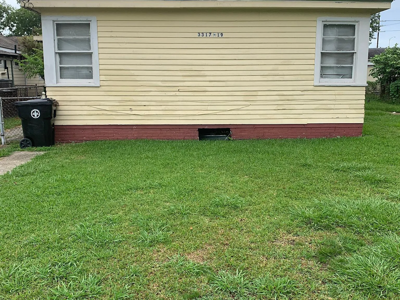 3 bed, 1195 sqft, $1,295 — Photo 1