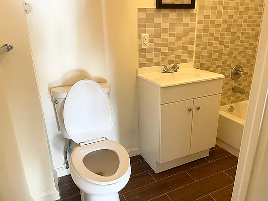 Rented by EXP Realty NYC | media 8