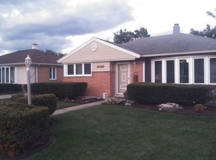 1029 S 6th Ave, Des Plaines, IL 60016