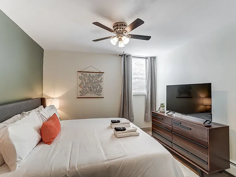 3122 Durrell Ave — Photo 2